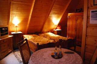Отели типа «постель и завтрак» Chata Sosnówka Residence Соснувка Двухместный номер с 1 кроватью или 2 отдельными кроватями-10